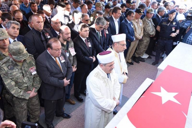 ŞEHİT POLİS SERKANTALAN SONSUZLUĞA UĞURLANDI