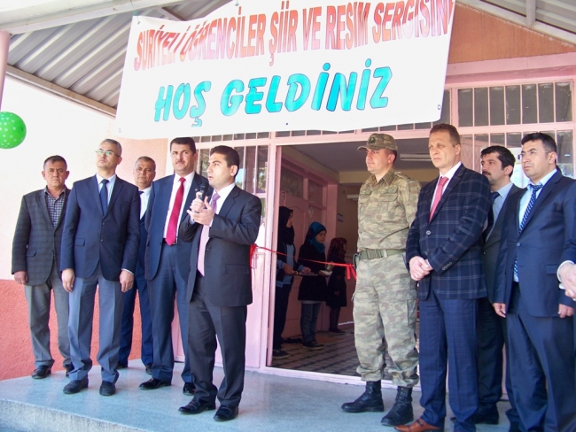 HASSA’DA SURİYELİ ÖĞRENCİLERDEN RESİM SERGİSİ