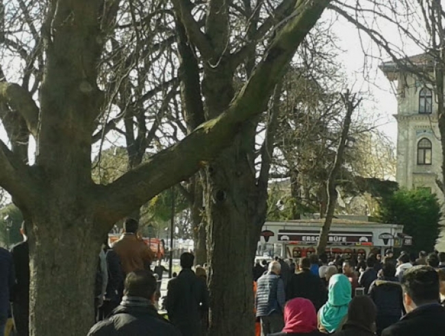 SULTANAHMET’TE PATLAMA! YARALILAR VAR