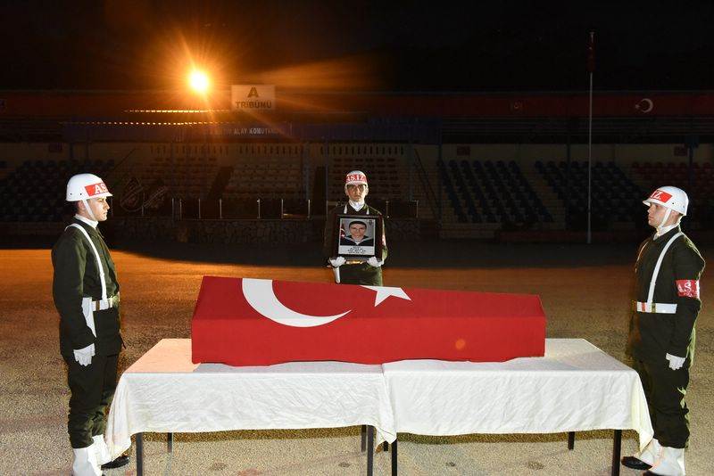 Dün Samandağ’ında Şehit Olan Asker Dualarla Uğurlandı