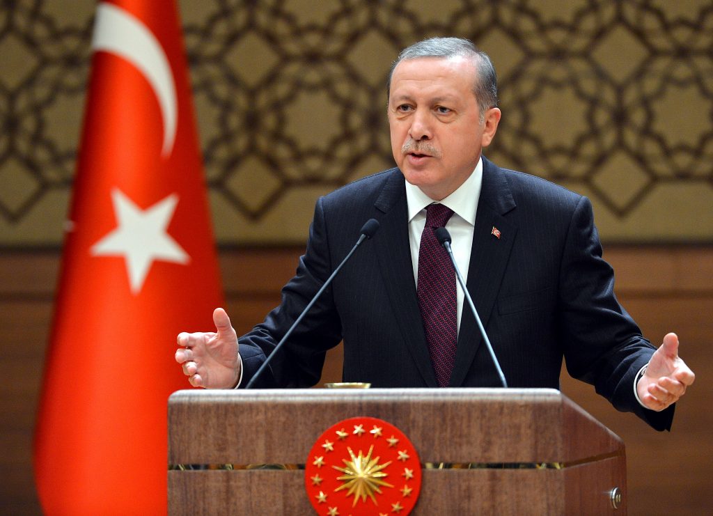 CUMHURBAŞKANI GÜCÜ HALKTAN ALIYOR