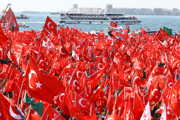 BÜTÜN OYUNLAR BU MİLLETİN ÜZERİNE