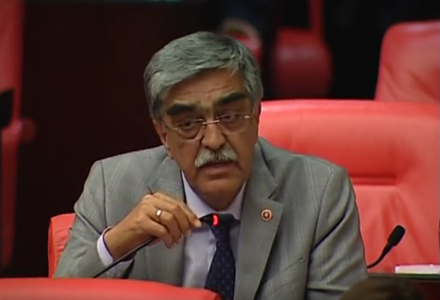 Ahrazoğlu: Darbe teşebbüsünden Hükûmetinizin önceden bilgisi olmuş mudur?