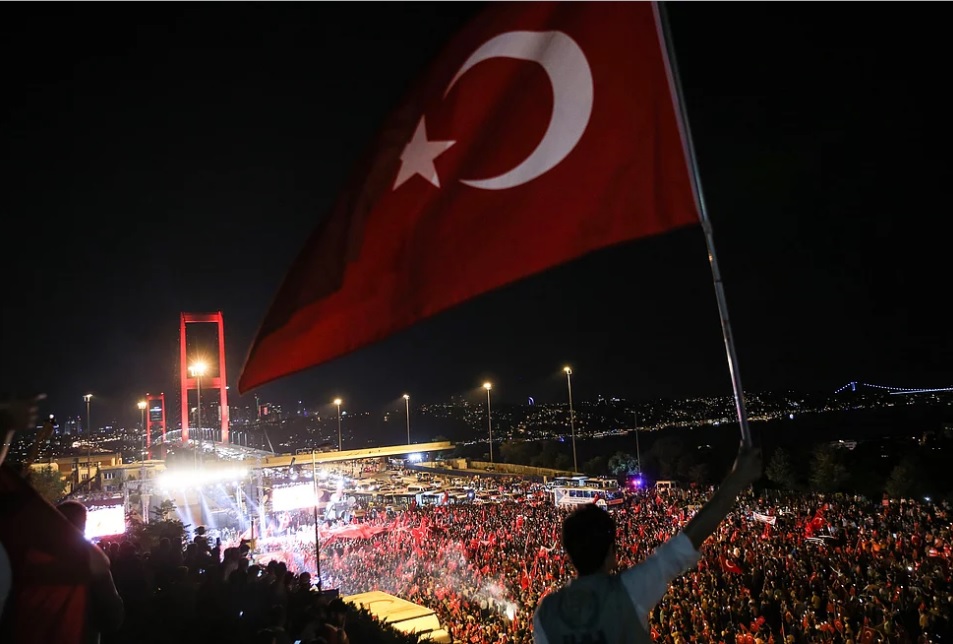 ALLAH BU MİLLETİ KORUDU