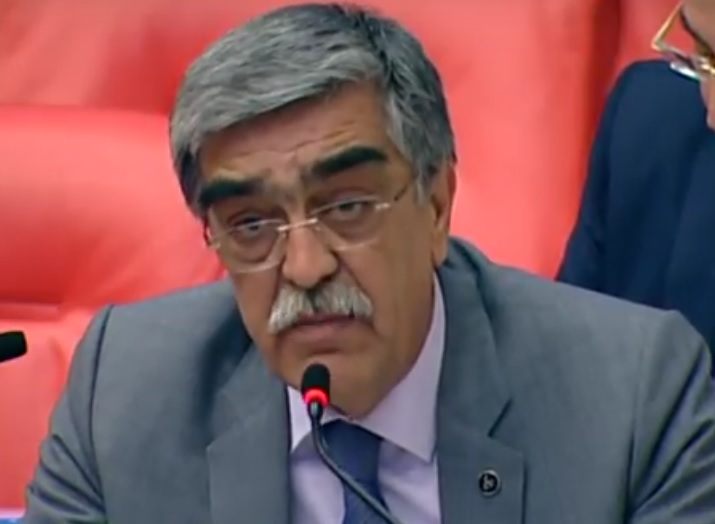 Mehmet N. Ahrazoğlu PYD Radyosundan Yapılan Propagandayı Gündeme Taşıdı