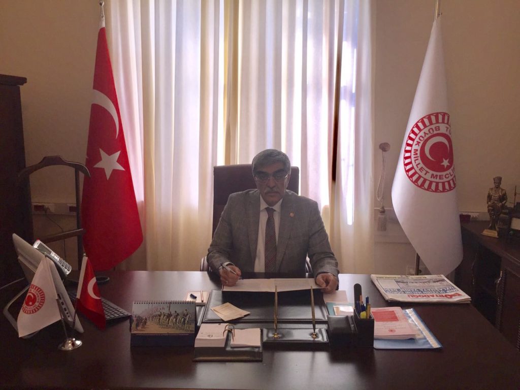Milletvekili Ahrazoğlu, 14 Mart Tıp Bayramı dolayısıyla mesaj yayımladı.