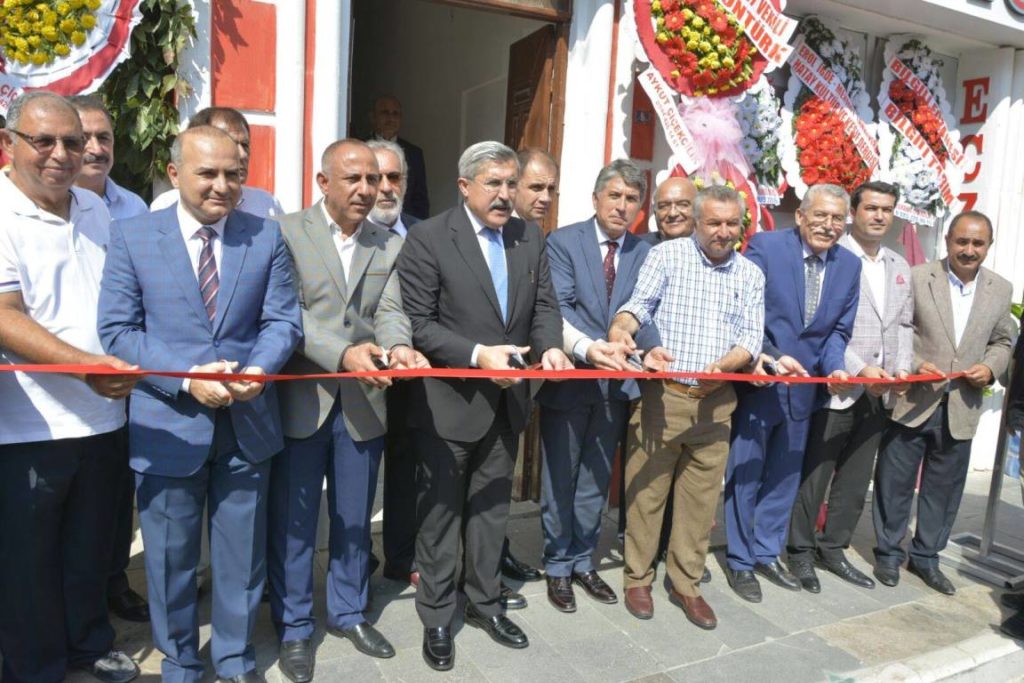 KIRIKHAN’DA SANATÇILAR BİR ÇATI ALTINDA TOPLANDI.