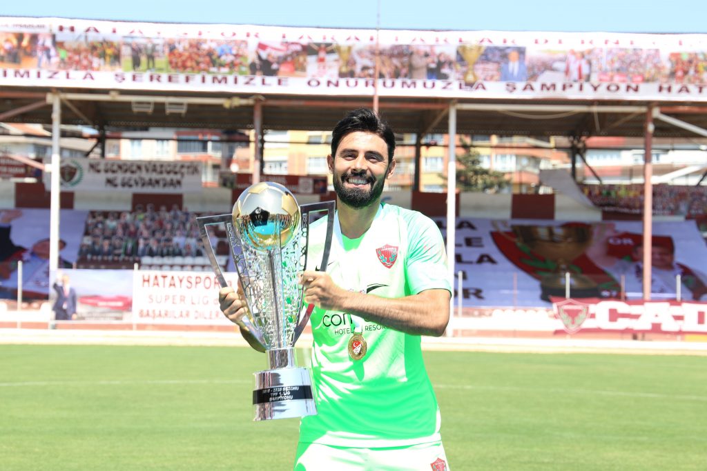 HATAYSPOR’DA 3 AYRILIK BİRDEN!