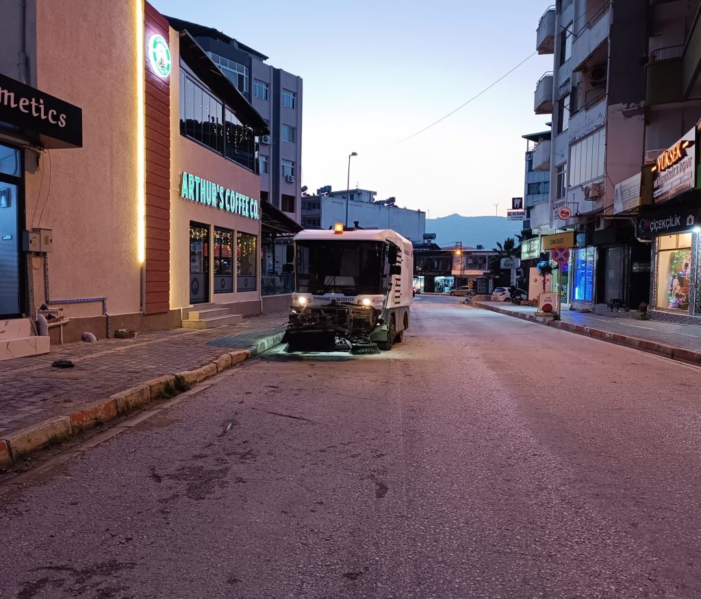 SAMANDAĞ’DA TEMİZLİK SEFERBERLİĞİ: DAHA TEMİZ BİR GELECEK İÇİN HAREKET ZAMANI