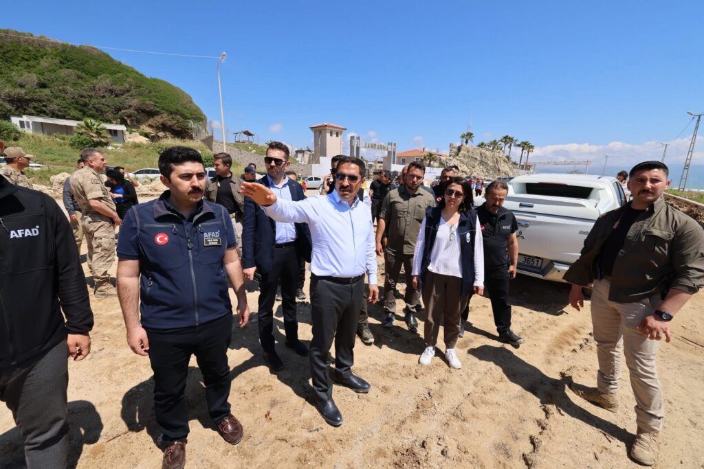 Hatay Valisi Mustafa Masatlı’dan Samandağ’da Sel İncelemesi! Çalışmalar Yakından Takip Ediliyor