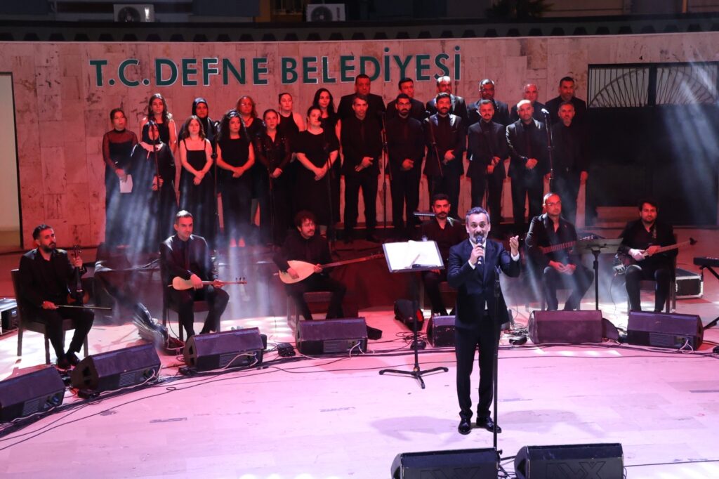 TARİHÎ MECLİS’TE BÜYÜLEYİCİ GECE: MEDENİYETLER KOROSU HATAY’I MEST ETTİ!