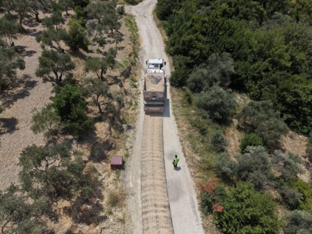 foto.jpg Hatay Defne Döver Mahallesi yol çalışması