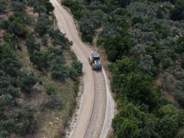 foto.jpg Hatay Defne Döver Mahallesi yol çalışması