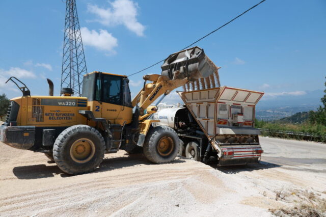 foto.jpg Hatay Defne Döver Mahallesi yol çalışması