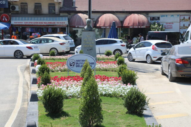 foto.jpg Hatay Arsuz'da çiçek açtı