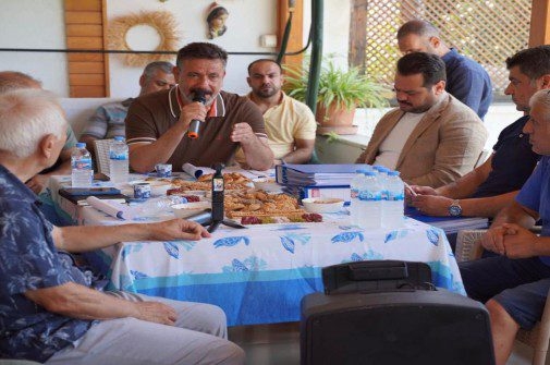 foto.jpg Arsuz Belediyesi Başkanı ve Bodrum Belediye Başkanı Tamer Mandalıcı