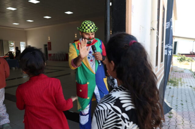 foto.jpg Altınözü'nde çocuklar bilim ve eğlenceyle buluştu