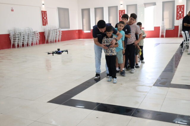 foto.jpg Altınözü'nde çocuklar bilim ve eğlenceyle buluştu