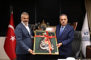 Hayati Yazıcı, Hatay Büyükşehir Belediyesini Ziyaret Etti